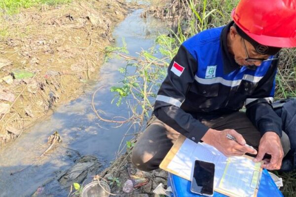 Sampling Air Permukaan: Kab. Bandung Barat Sampling Air Permukaan: Kab. Bandung Barat
