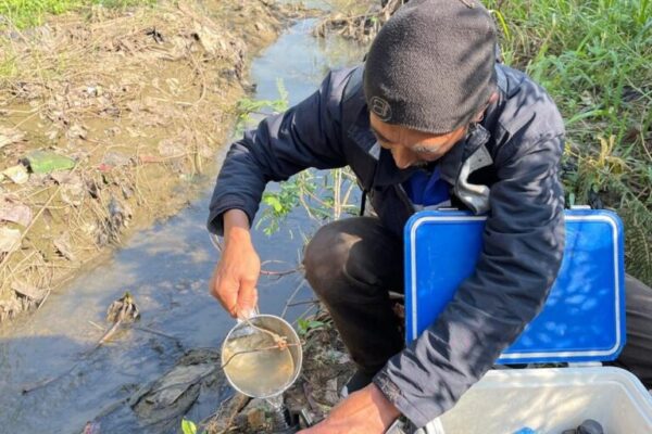 Sampling Air Permukaan: Kab. Bandung Barat Sampling Air Permukaan: Kab. Bandung Barat